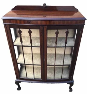 Antique Vintage carved double door display cabinet on claw and ball legs - Picture 1 of 14