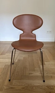 Die Ameise Stühle aus Leder. Arne Jacobsen für Fritz Hansen - Bild 1 von 10