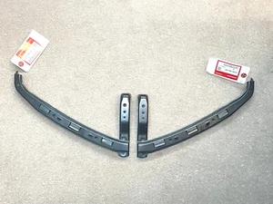 Soportes de soporte para faros delanteros genuinos OEM Honda para Civic Type R EP3 - Imagen 1 de 2