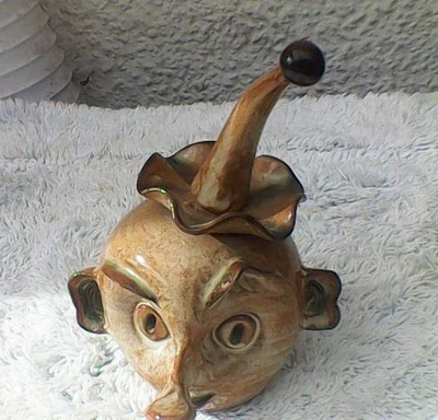 FOLKESTONE POTTERY CLOWN MONEY BOX - Image 1 of 4