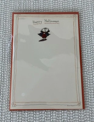 Hallmark Shoebox - Feliz Halloween - Tarjeta de felicitación de Halloween con vampiro Foto 1 de 4