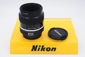 Nikon Micro-Nikkor 55mm f/2.8 Ai-s macro/close-up lens. MINT- cond. FREE P&P! - Picture 1 of 10