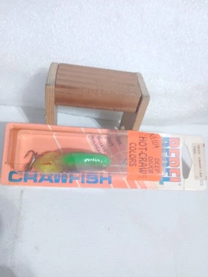 REBEL CRAWFISH HOT CRAW COLORS FISHING LURE - Image 1 of 4