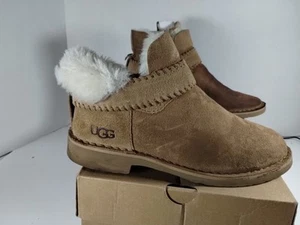 UGG Size 6.5 Brown McKay Shearling Ankle Boots Chelsea Sheepskin Suede Bootie - Picture 1 of 6