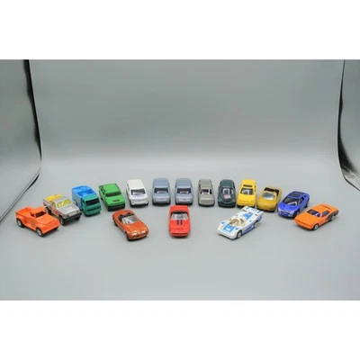 Maisto Diecast Lot of 16 Ford Escape Porsche 956 Chevrolet Suburban & More EX - Image 1 of 4