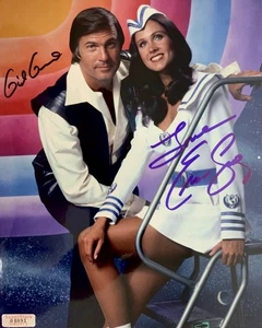 Gil Gerard & Erin Gray Signed "Buck Rogers" 8x10 Glossy Photo - JSA Cert TT09299 - Picture 1 of 3
