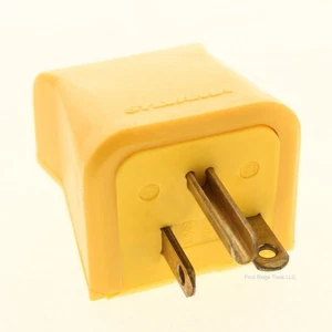 Sylvania Yellow 2-Piece Dead Front Grounding Plug w/ Cord Clamp 2P3W 20A 250V - Picture 1 of 5