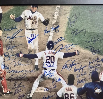 1986 NY METS WORLD SERIES SIGNED 31 AUTOS FRAMED 16x20 SIGNED JSA WITNESS RARE - Image 1 of 2
