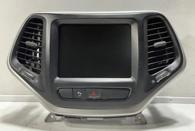 Jeep Cherokee Dodge Ram 2014-2017 8,4" Uconnect VP4 radio multimedia con navegación OEM Foto 1 de 4