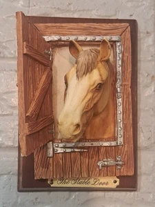 Small Resin Light Tan Horse Head 3D Animal Décor Titled "The Stable Door" 4"x6" - Picture 1 of 11