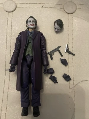Figura de acción Medicom MAFEX the Joker Dark Knight escala 1:12 Foto 1 de 3