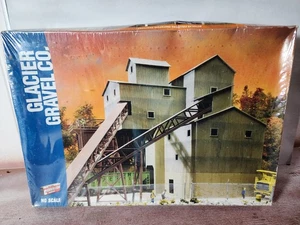 Walthers 933-3062 HO Building / Structure Mining Kit Glacier Gravel Company - Picture 1 of 7