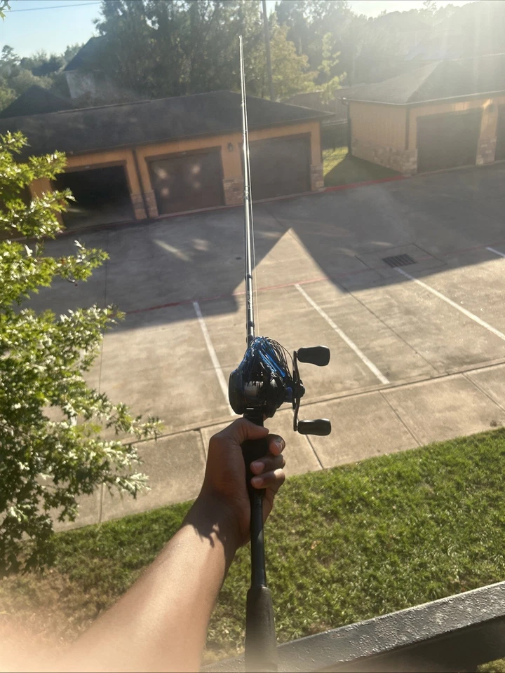 Fishing Rod And Reel Shimano Slx 151 And Bass X Rod - Image 1 of 4