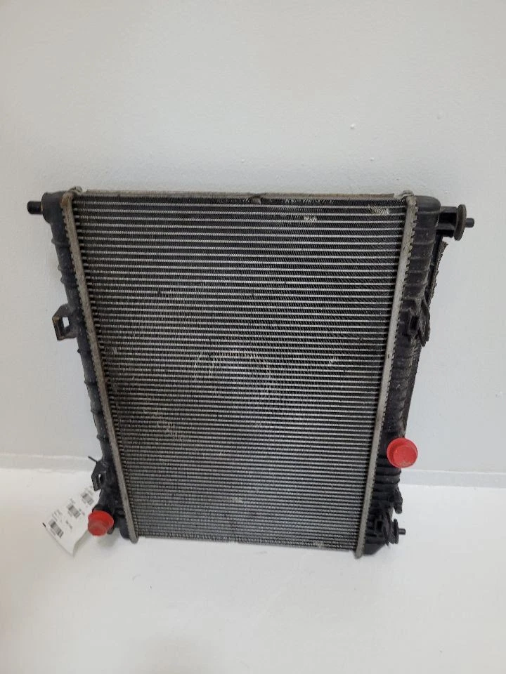 2011-2019 FORD FIESTA 1.6L Radiator Without Turbo AE8Z8005B 11-19 - Image 1 of 4
