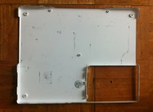 Cubierta Base Inferior Apple iBook 14.1" G4 A1007 USADA - Imagen 1 de 4