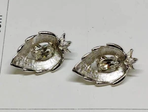 Pendientes de colección Sarah Coventry con clip de cristal navette - Imagen 1 de 4