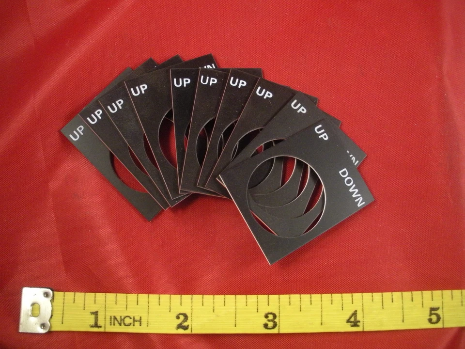 Telemecanique ZB2 BY2370 Lote de (10) Etiqueta Interruptor Bandera Placa Arriba Abajo Nnb Foto 1 de 1