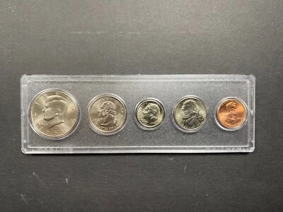 2003 Birth Year Set 5 Coins - Image 1 of 2