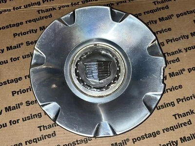 9595437 2004-2008 Cadillac CTS STS OEM tapa central pulida - 1   Foto 1 de 4