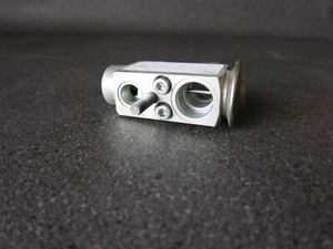 Mercedes Benz W169 A180 2004-12 Air Con Pressure Expansion Valve A2208300384 - Picture 1 of 4