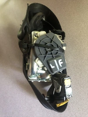 Conjunto de cinturón de seguridad delantero izquierdo Hyundai Genesis 2011 Foto 1 de 3