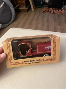 2001 ERTL 1919 GMC Tanker Truck Mills GM Auto Dealer Promo Diecast Toy - Picture 1 of 6