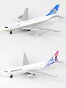 United, Hawaiian Airlines Diecast Airplane Package Two 5.5" Diecast Model Planes - Picture 1 of 3