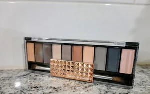 ¡Paleta de sombras de ojos de caramelo duro con los 10 mejores tonos neutros!: "Traje de cumpleaños", ¡Nuevo! - Imagen 1 de 5