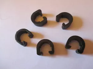 MTB UNIVERSAL HYDRAULIC NYLON C-CLIPS HOSE BRAKE GEAR CABLES CLIPS JAGWIRE X5 - Picture 1 of 1