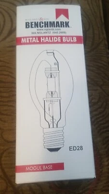 Benchmark Clear Bulb, 250 Watt, ED28, Mogul Base, Metal Halide Lamp Bulb - Image 1 of 4