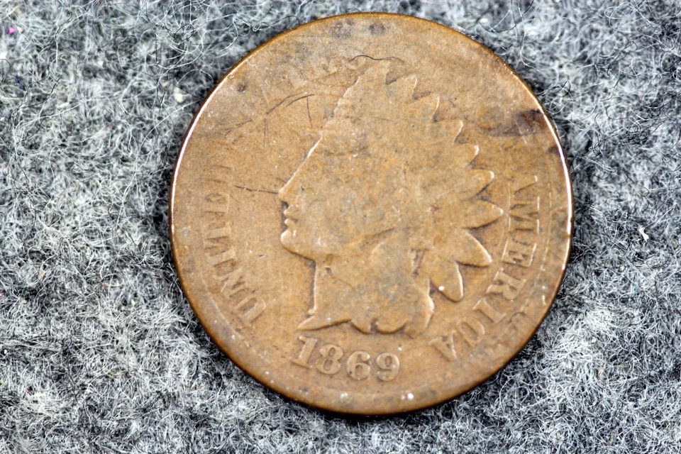 Estate Find 1869 - Indian Head Cent!!  #H5044 - Image 1 of 2