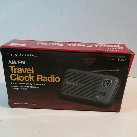 Vintage Realistic 12-1571 Portable AM/FM Travel Radio tested Cover