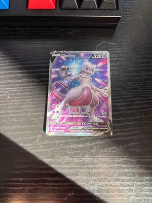 Mewtwo V SWSH229 SWSH: Sword & Shield Promo Cards Holo - Image 1 of 2