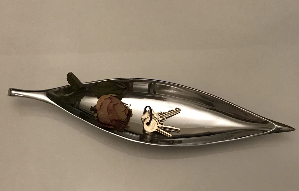 Wunderschöner Blatt Obst Deko Schale in Silber 40x10cm Eingangsmöbel Dekoration - Bild 1 von 1