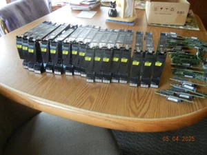 server hard disk holders and the interface electronics SAS EMC PN:005049543 - Afbeelding 1 van 9