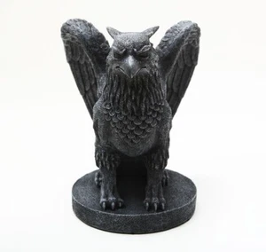 Cold Cast Resin Collection Griffin Gargoyle Hand Painted Statue - Picture 1 of 1