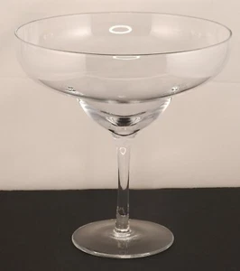 Giant XL Margarita Glass 33oz Holds 8 Drinks Fun Party Barware Novelty Gift - Picture 1 of 9