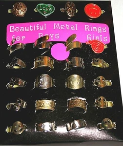 24 (rings) Vending Toy Gum Machine Prize Ring Display Header Card 1970s NOS New - Picture 1 of 6