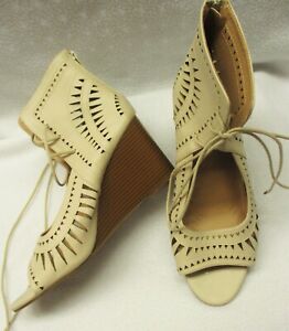 TORRID~NWT $49.50~11W BEIGE LEATHER LOOK CUT OUT DESIGN WEDGE LACE UP SANDALS