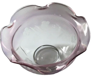 Cuenco festoneado transparente grabado Lenox Floral Spirit con borde de volante de amatista 7 pulgadas - Imagen 1 de 5