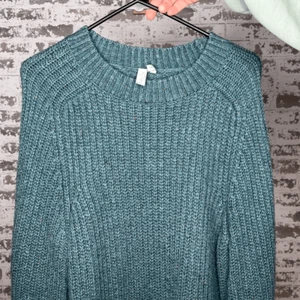 Sahalia | women crewneck long sleeve knitted sweater - Picture 1 of 10