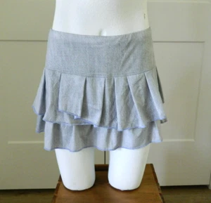 Falda corta Lucky In Love gris con ribete de lavanda con volantes en capas talla S 4-6 - Imagen 1 de 6