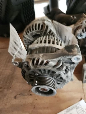 Base de alternador Subaru XV Crosstrek 2013-2015 OEM Foto 1 de 4