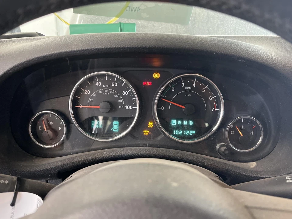 Used Speedometer Gauge fits: 2016 Jeep Wrangler cluster Sahara 100 MPH w/vehicle Foto 1 de 4