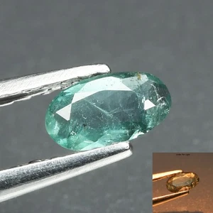 Corte ovalado de 0,17 quilates 3,1 x 2,8 mm 100 % natural verde a grisáceo púrpura alejandrita - Imagen 1 de 5