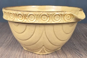 Antique farmhouse Yellow Ware batter bowl w spout, McCoy? 22-3-9" pottery - Picture 1 of 14