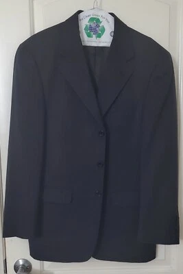Traje de lana gris oscuro de 3 botones 38R con 32 pantalones de cintura precio de venta sugerido por el fabricante $1330 Foto 1 de 4