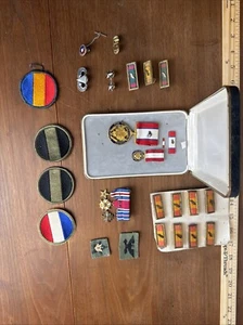 Huge lot of Military Pins and Medals, Including 1918 Distinguished Service Medal - Picture 1 of 15