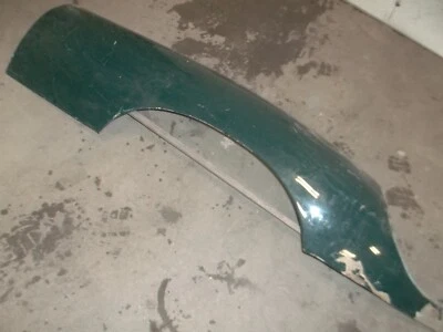 GUARDABARROS DELANTERO DERECHO JAGUAR XKE TIPO E SERIE DOS DESPEGUE Foto 1 de 4