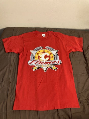Vintage Calgary Flames NHL 1991 Single Stitch Graphic T-Shirt Size Large FOTL Cover